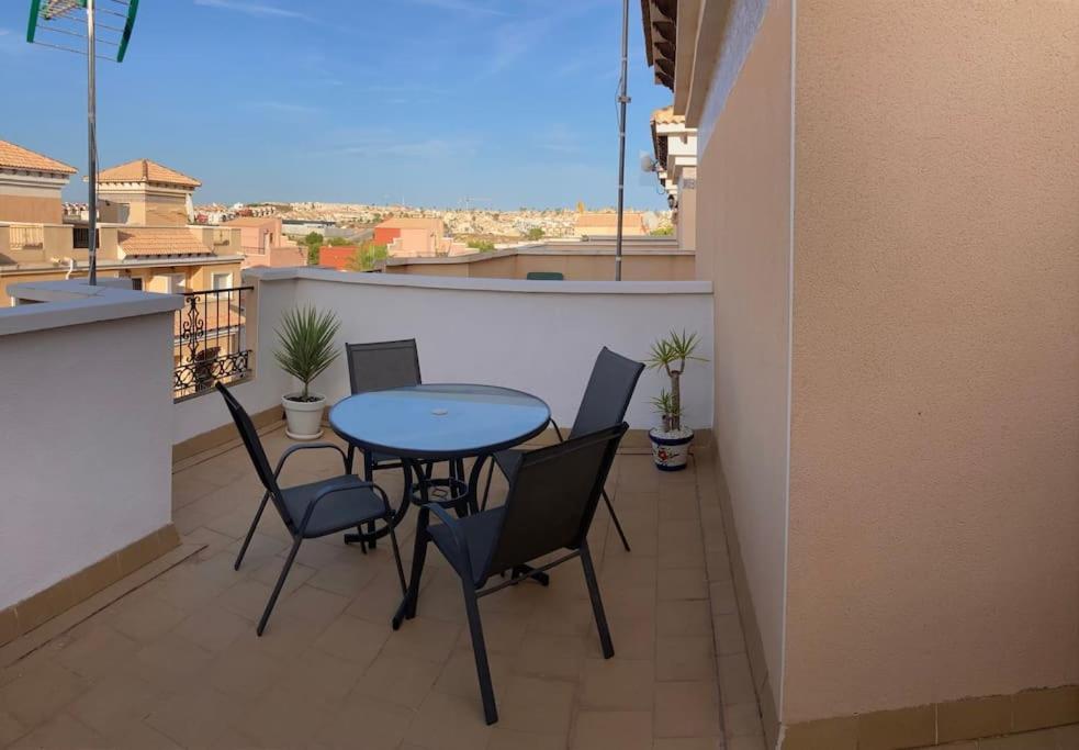 3 Bedroom Townhouse In Alicante, Orihuela Luaran gambar