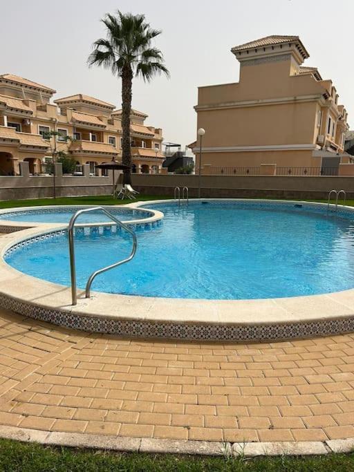 3 Bedroom Townhouse In Alicante, Orihuela Luaran gambar