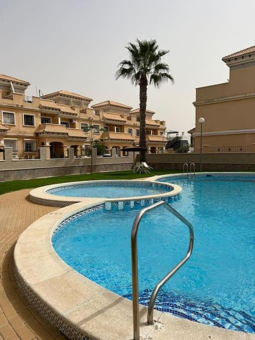 3 Bedroom Townhouse In Alicante, Orihuela Luaran gambar