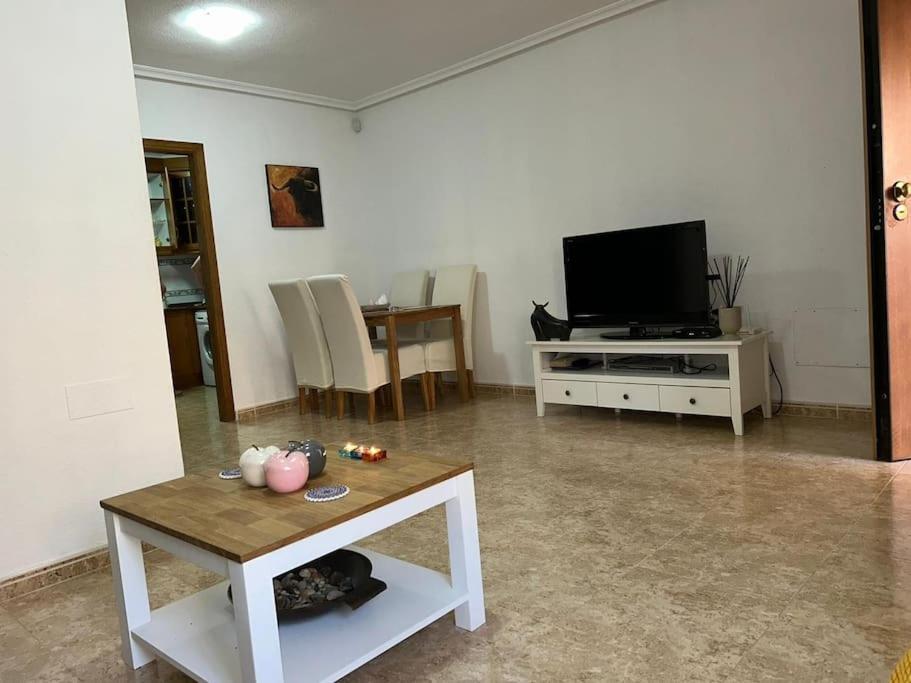 3 Bedroom Townhouse In Alicante, Orihuela Luaran gambar