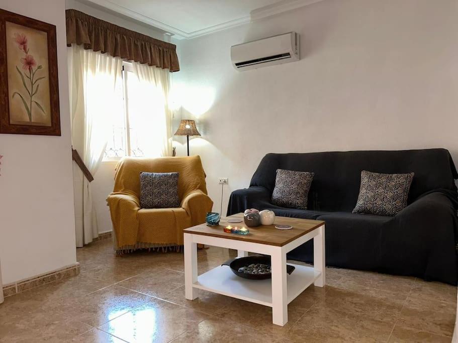 3 Bedroom Townhouse In Alicante, Orihuela Luaran gambar