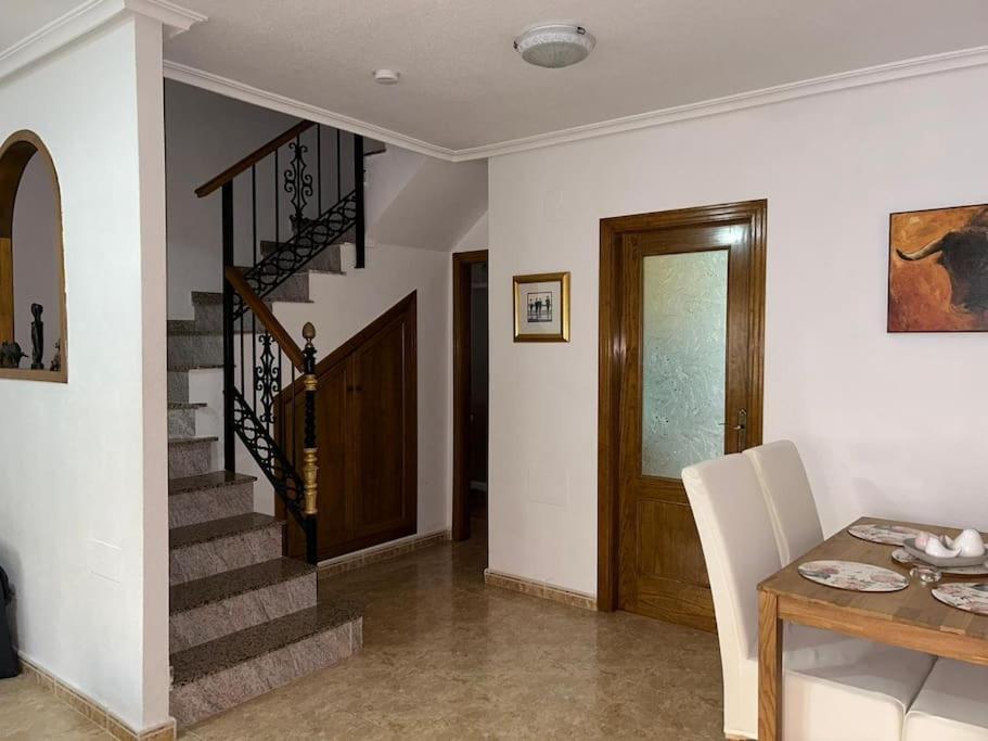 3 Bedroom Townhouse In Alicante, Orihuela Luaran gambar